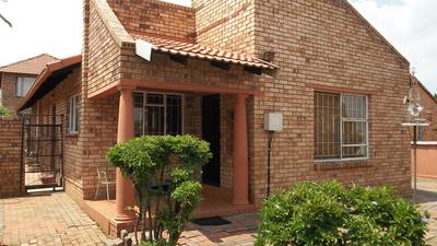 House For Sale in Eldorado Park, Johannesburg