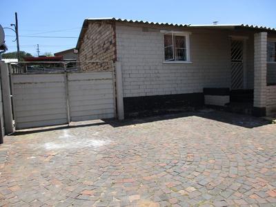 House For Sale in Riverlea, Johannesburg